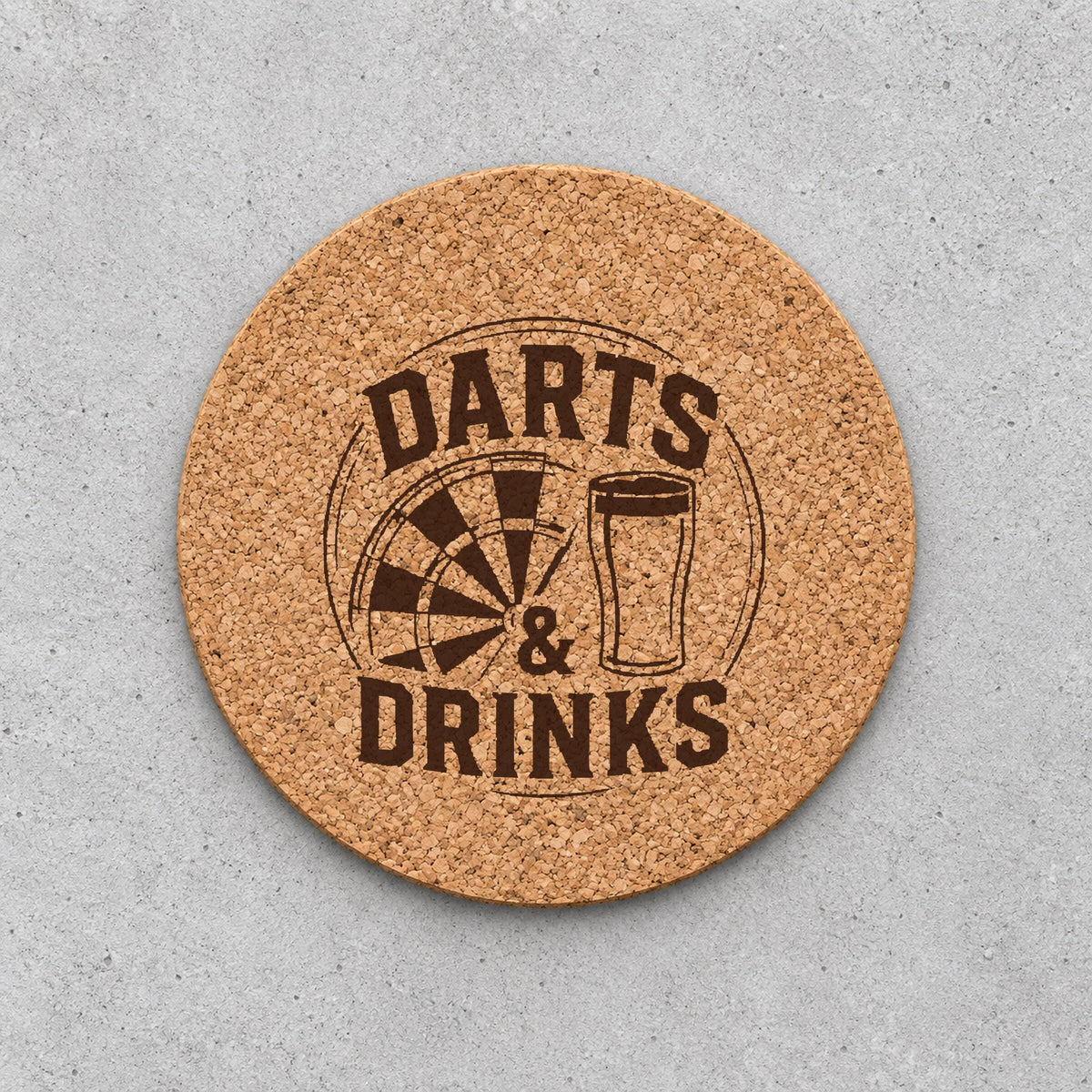 Korkuntersetzer Darts – 4er Set graviert | Geschenk für Dartspieler und Dartfans