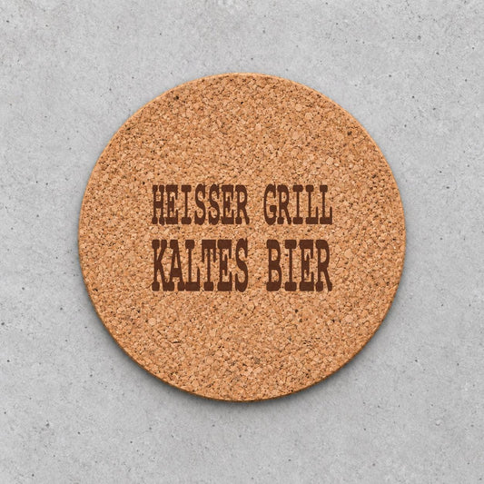 Korkuntersetzer „Heißer Grill, kaltes Bier“ – gravierter Spruch | Geschenk für Grillfans